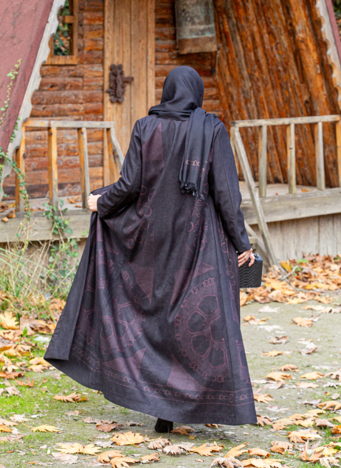 Long brown wool abaya with light orange geometric patterns